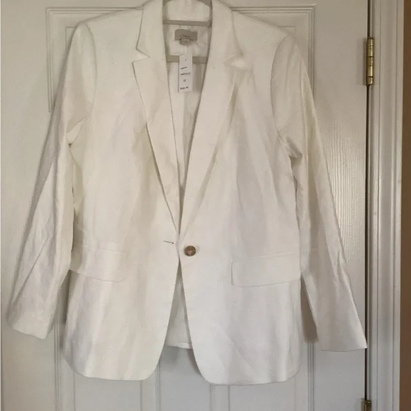 LinenWhite Blazer Brand New. 70% cotton 28% linen 2% spandex. Machine washable - Picture 2 of 4